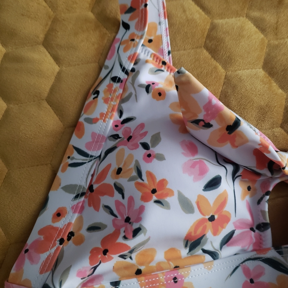 JESSICA  SIMPSON  SUMMER  TOP 🏊‍♂️ - Picture 5 of 9